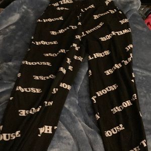 Black white, top gos with it